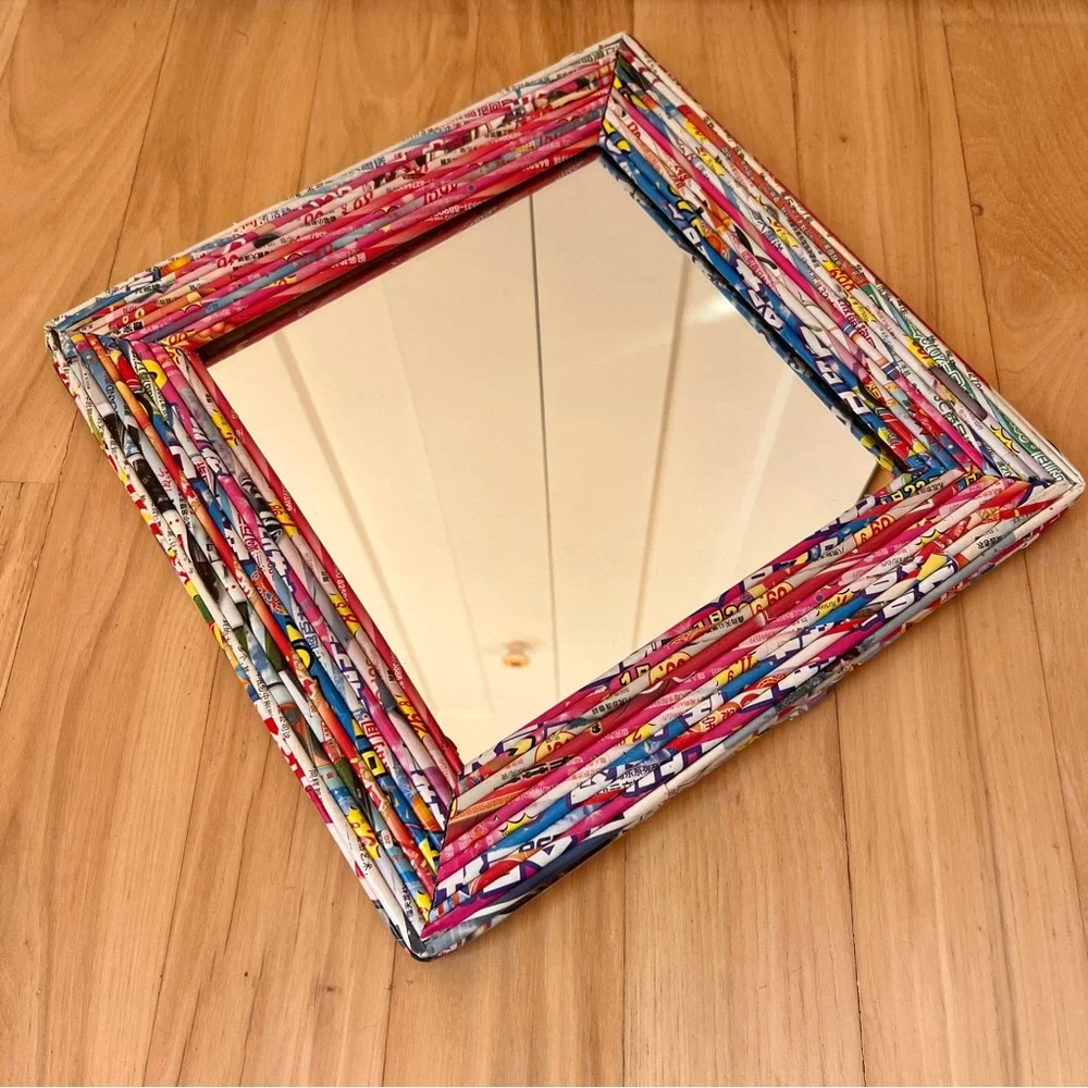 Bed Bath & Beyond Quirky Magazine Rim Mirror